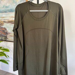 Lululemon Swiftly Tech Long Sleeve Shirt 2.0 Hip Length